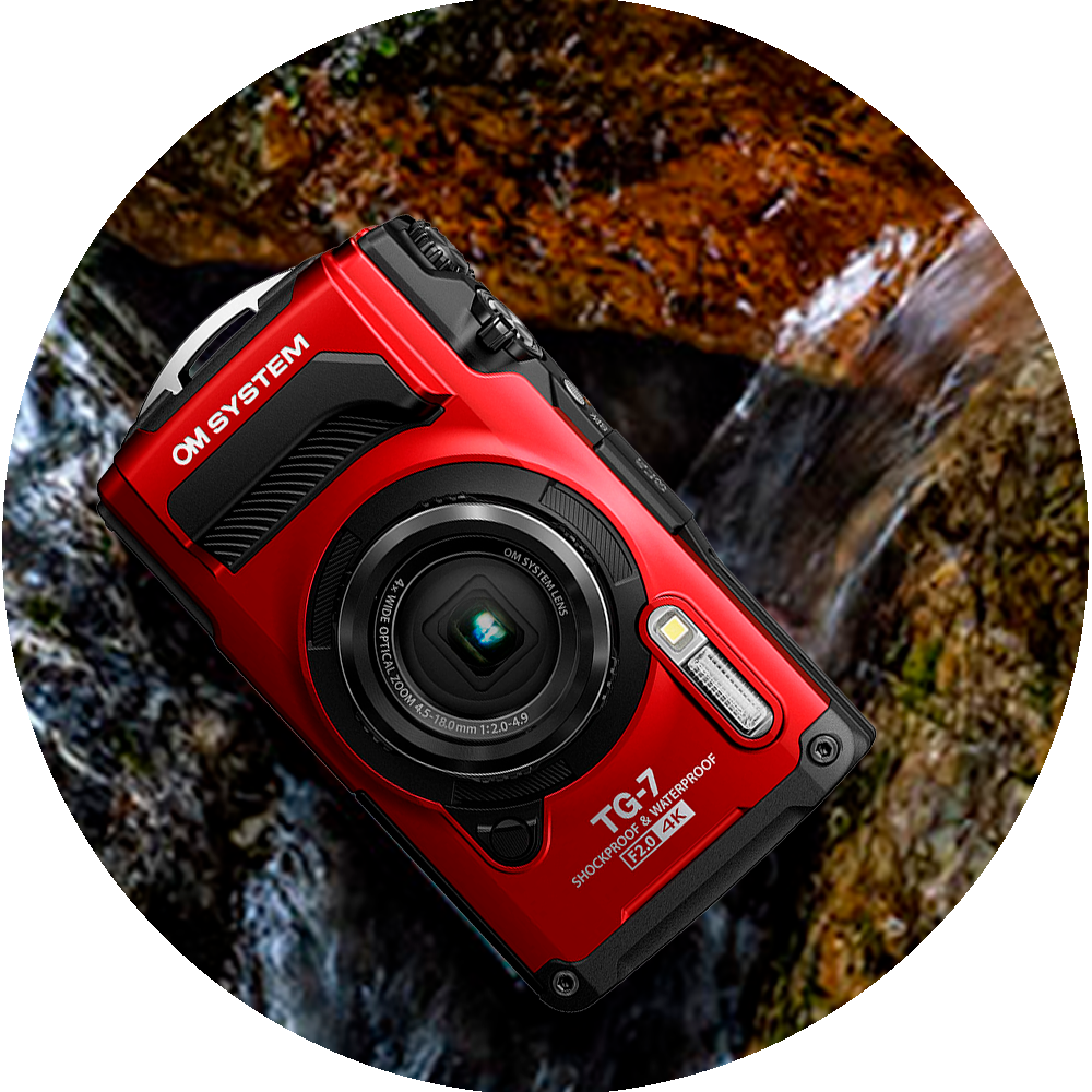 OM SYSTEM Tough TG-7 -kompaktikamera, röd + PT-059 Diving Kit