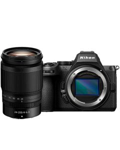 Nikon Z5 II + Z 24-200/4-6.3 VR -systemkamera