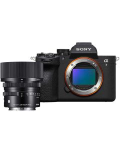 Sony A7 Mark V + Sigma 45/2.8 C DG DN -systemkamera