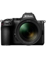 Nikon Z5 II + Z 24-70/4 S -systemkamera
