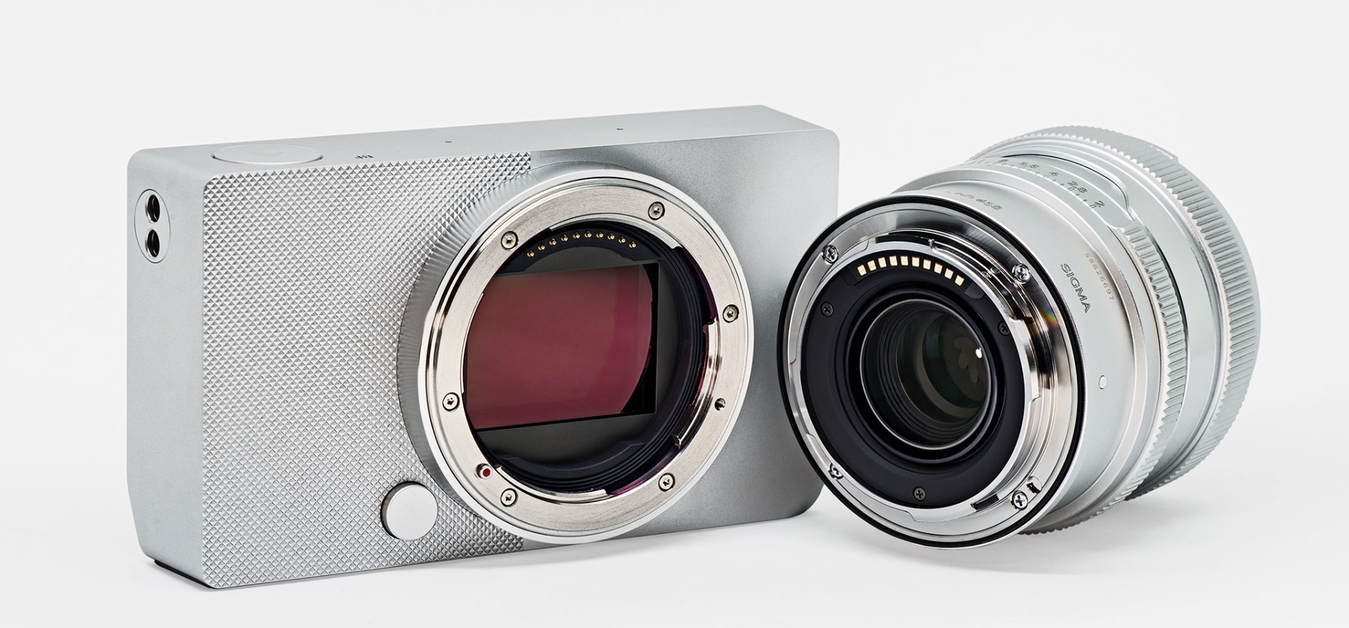 Sigma-BF-bajonetti-ja-kenno_web